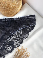 Load image into Gallery viewer, Plus Size Women's Underwear, Fashionable, Soft, Seamless, Comfortable, Sexy, Lace-Trimmed, Contrasting Color, Fine Edge, Breathable Women's Briefs
